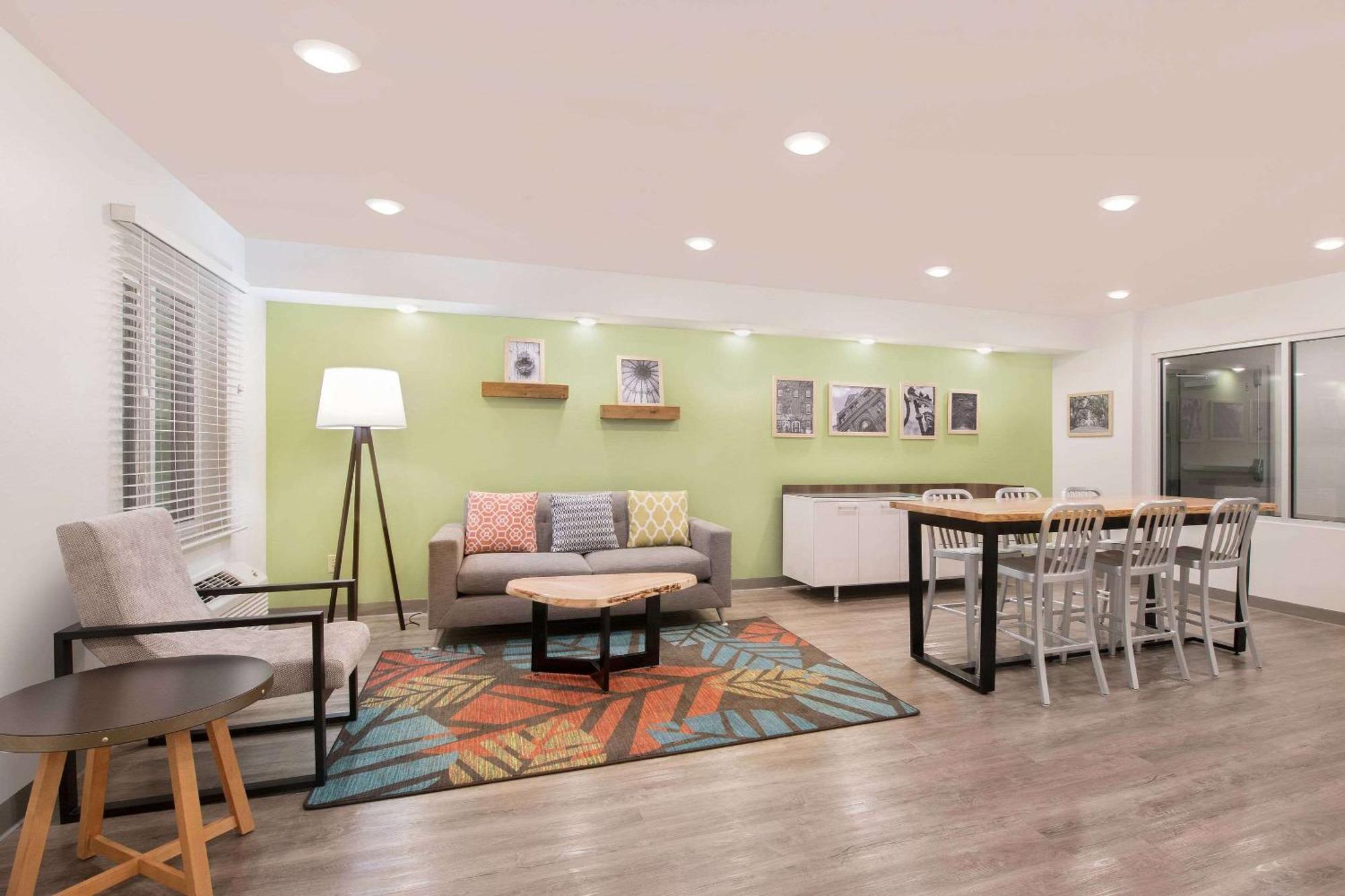 Woodspring Suites Savannah พูเลอร์ ภายนอก รูปภาพ